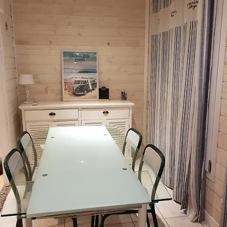 Maison 3 Wifi, Jardin Clos, Piscine, Tennis Holiday home *